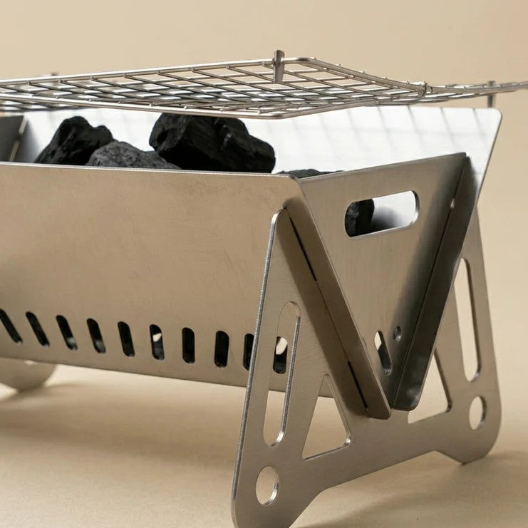 Nomad Grill: La Mini Barbacoa Plegable para el Finde Perfecto 🔥
