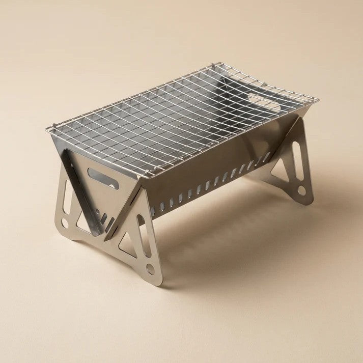 Nomad Grill: La Mini Barbacoa Plegable para el Finde Perfecto 🔥